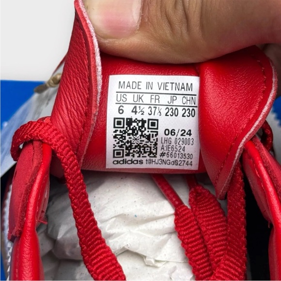 NEW Adidas Originals Samba OG Scarlet White IE6524 Women Size US6 UK4.5 Red - Picture 10 of 15